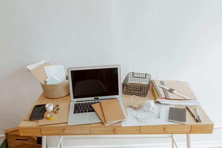 Tips for Organising a Clutter-Free Home Office to Boost Productivity